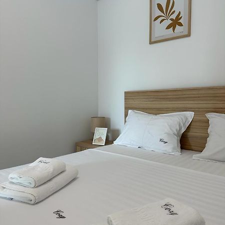 Cozy Holidays In Center Of Suceava Esplanada Luaran gambar