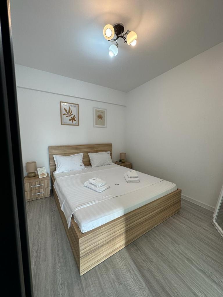 Cozy Holidays In Center Of Suceava Esplanada Luaran gambar